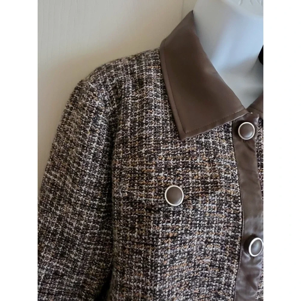 Tweed Women's Brown and Black Plaid Blazer/ Jacket- Size M - Picture 6 of 12